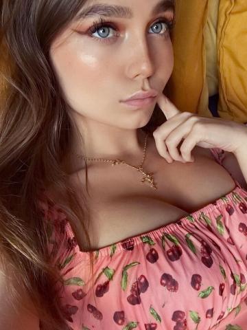 Полина